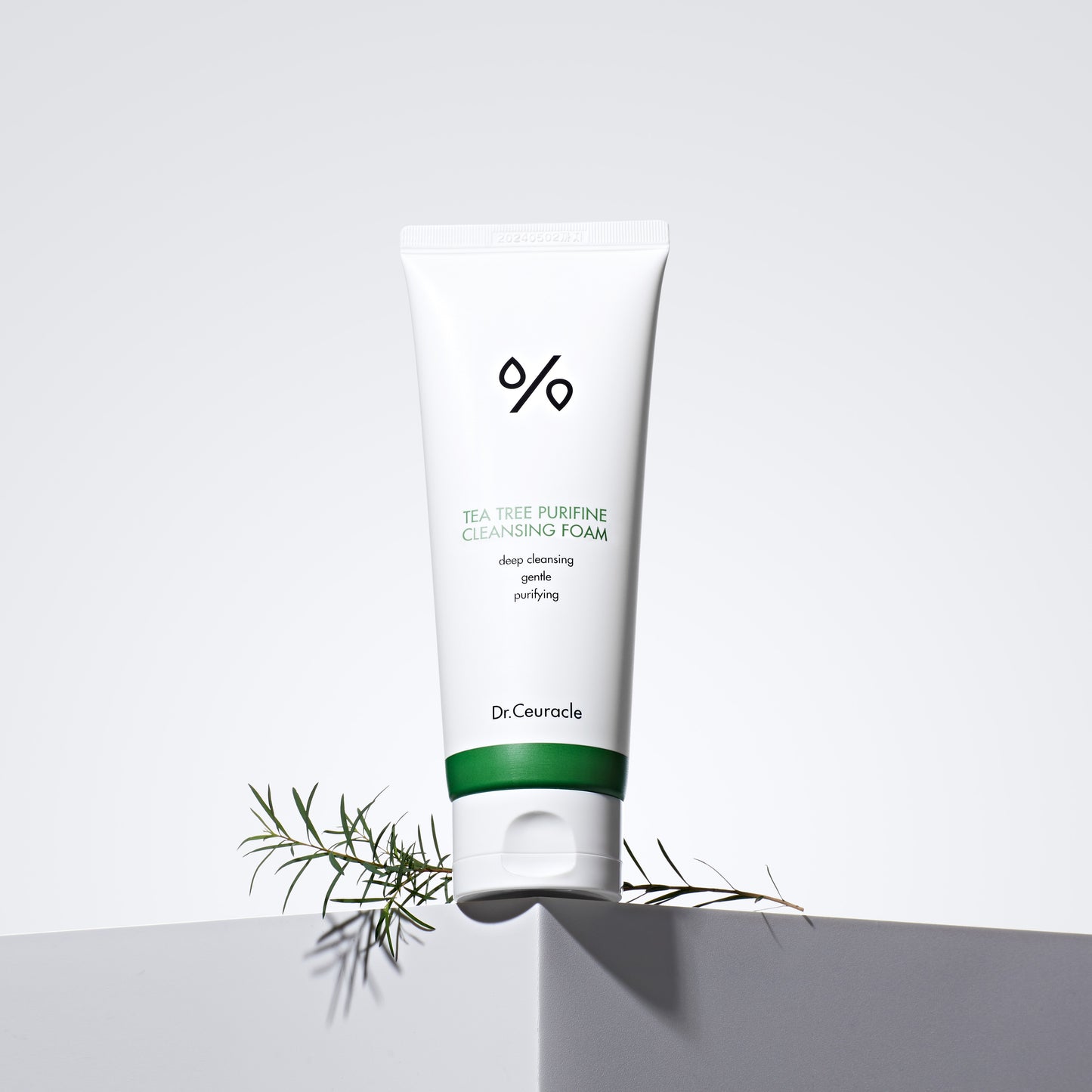 Dr.Ceuracle - Tea Tree Purifine 30 Cleansing Foam 150g