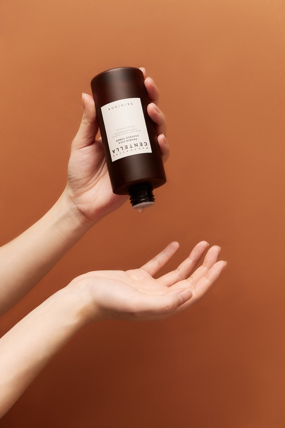 Skin1004 - Madagascar Centella Probio-Cica Essence Toner 210ml
