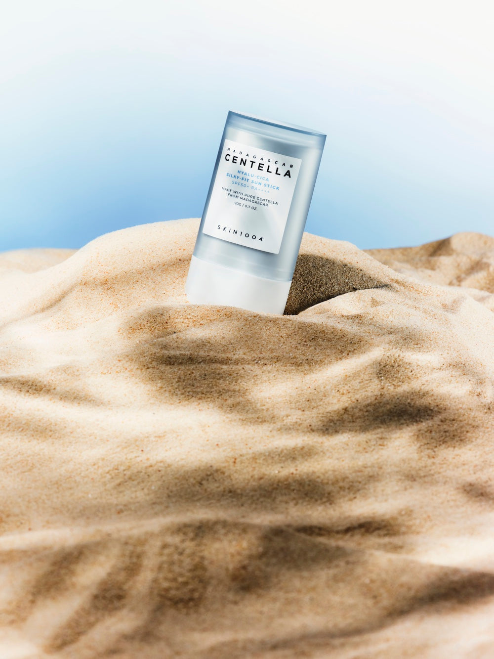 Skin1004 - Madagascar Centella Hyalu-Cica Silky Fit Sun Stick