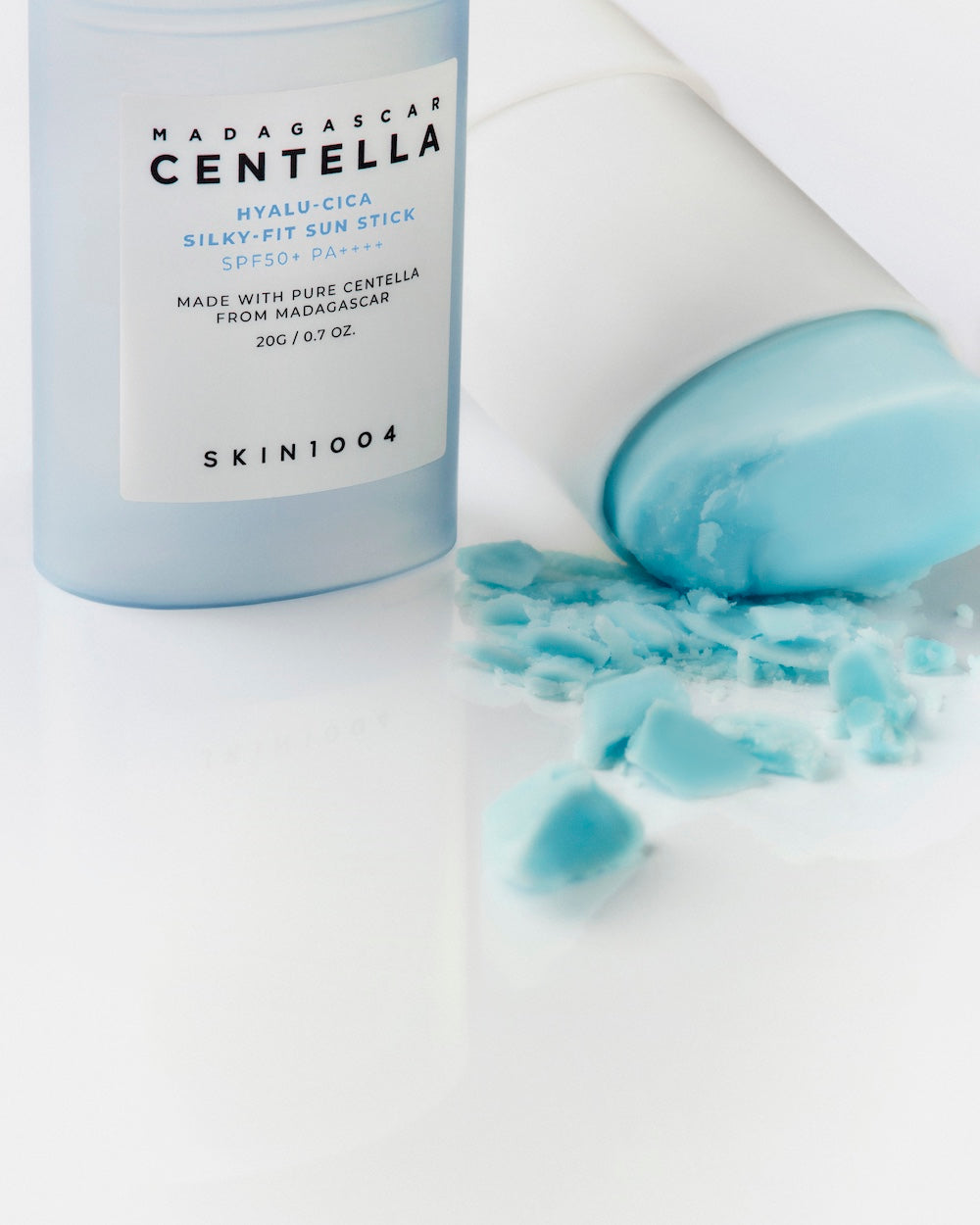 Skin1004 - Madagascar Centella Hyalu-Cica Silky Fit Sun Stick