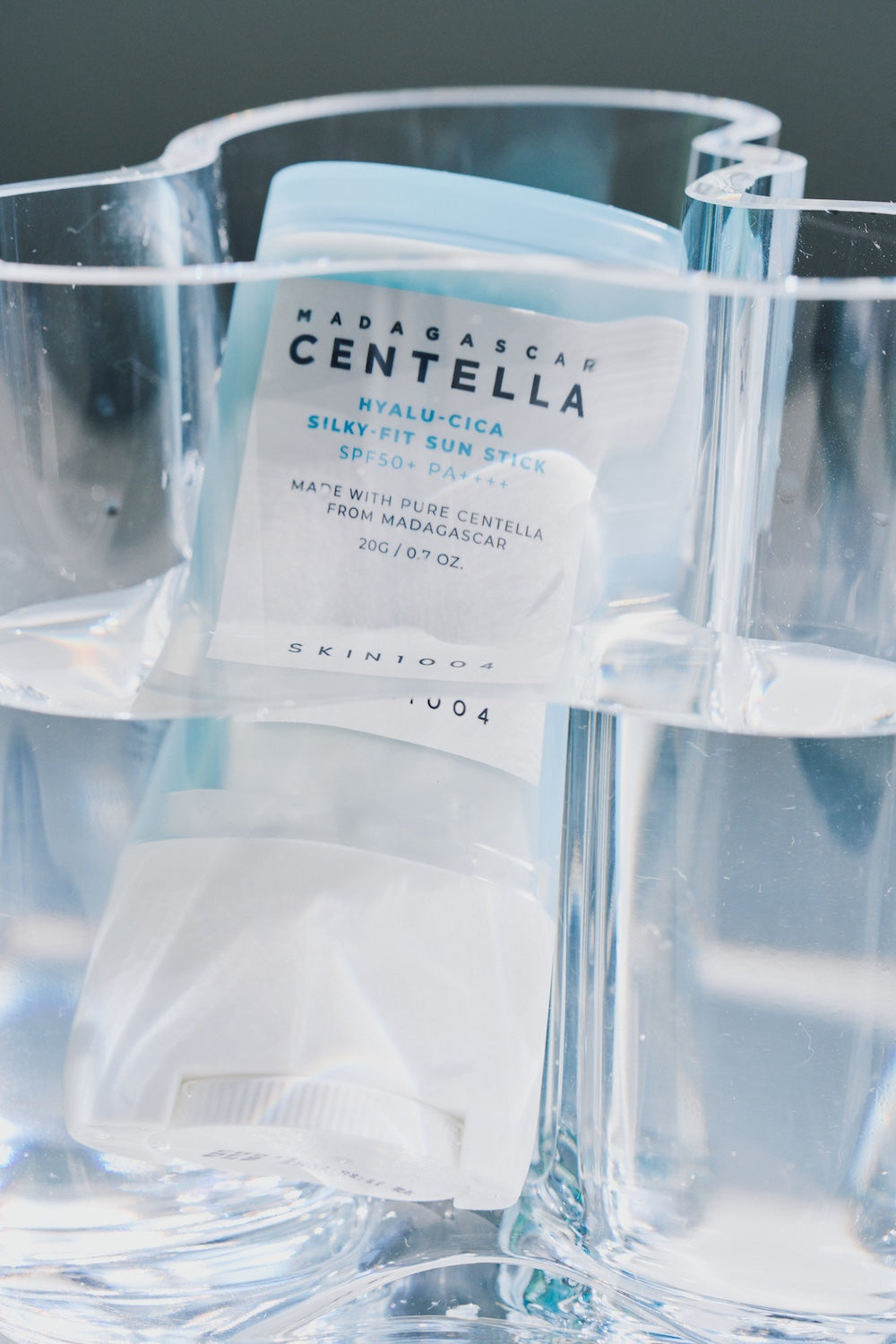 Skin1004 - Madagascar Centella Hyalu-Cica Silky Fit Sun Stick