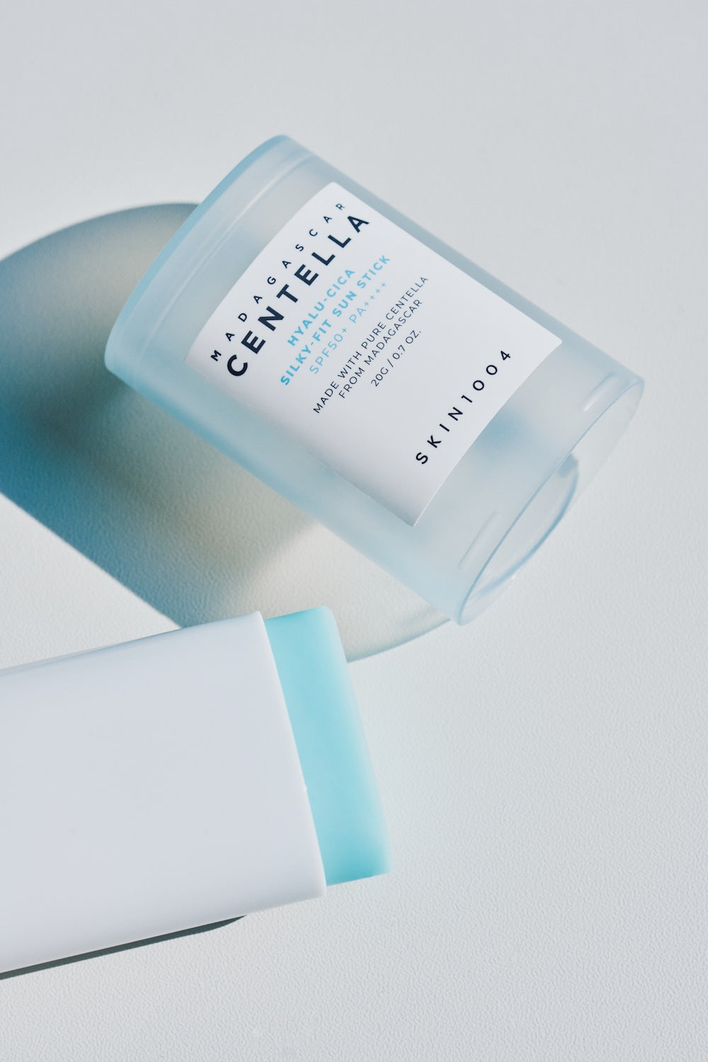 Skin1004 - Madagascar Centella Hyalu-Cica Silky Fit Sun Stick