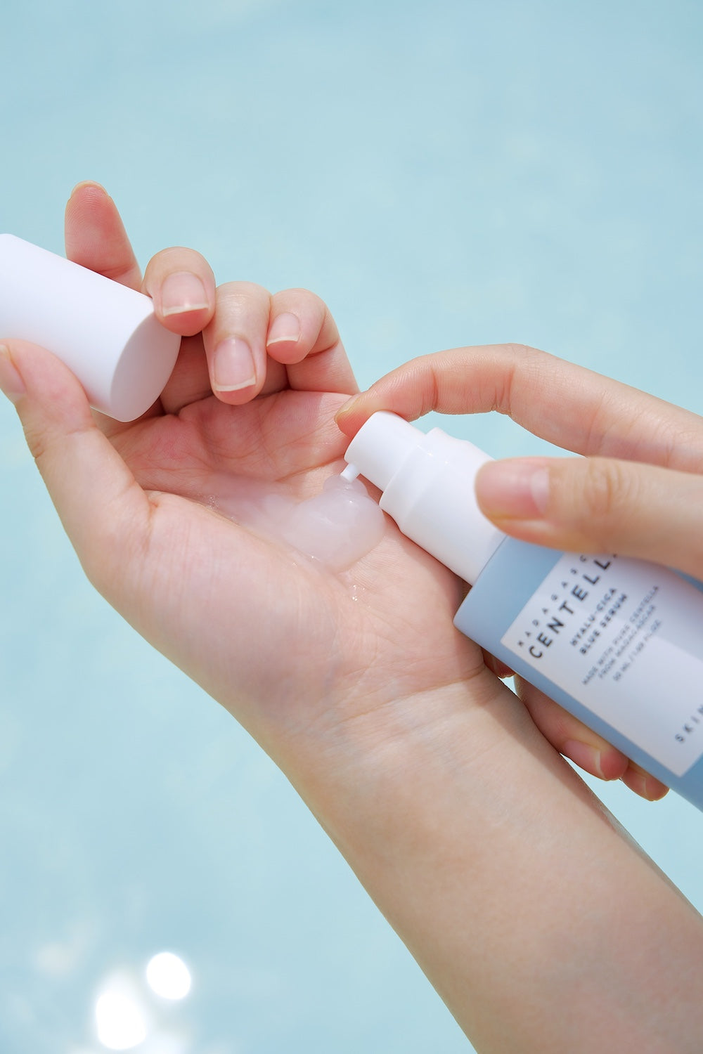 Skin1004 - Madagascar Centella Hyalu-Cica Blue Serum