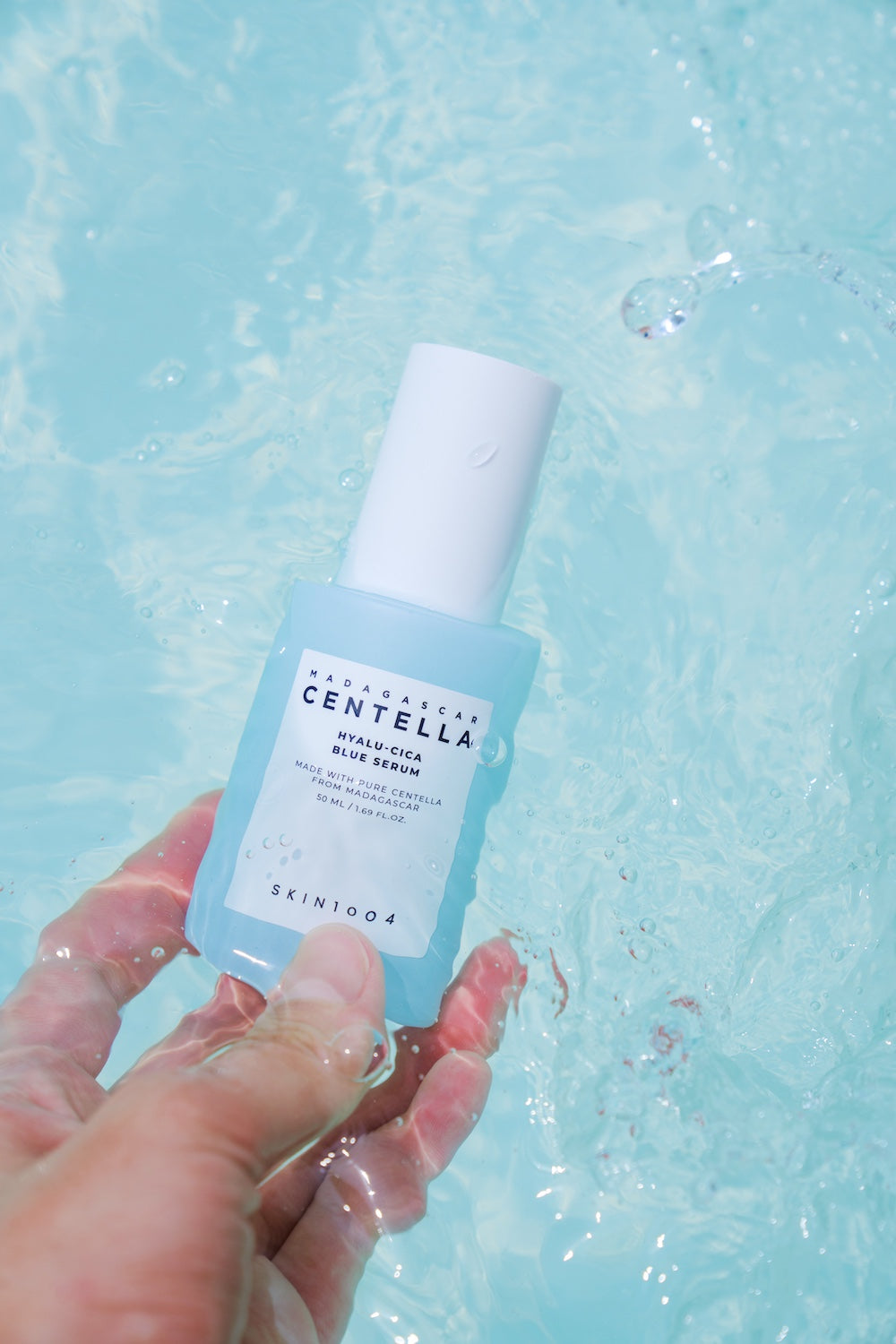 Skin1004 - Madagascar Centella Hyalu-Cica Blue Serum