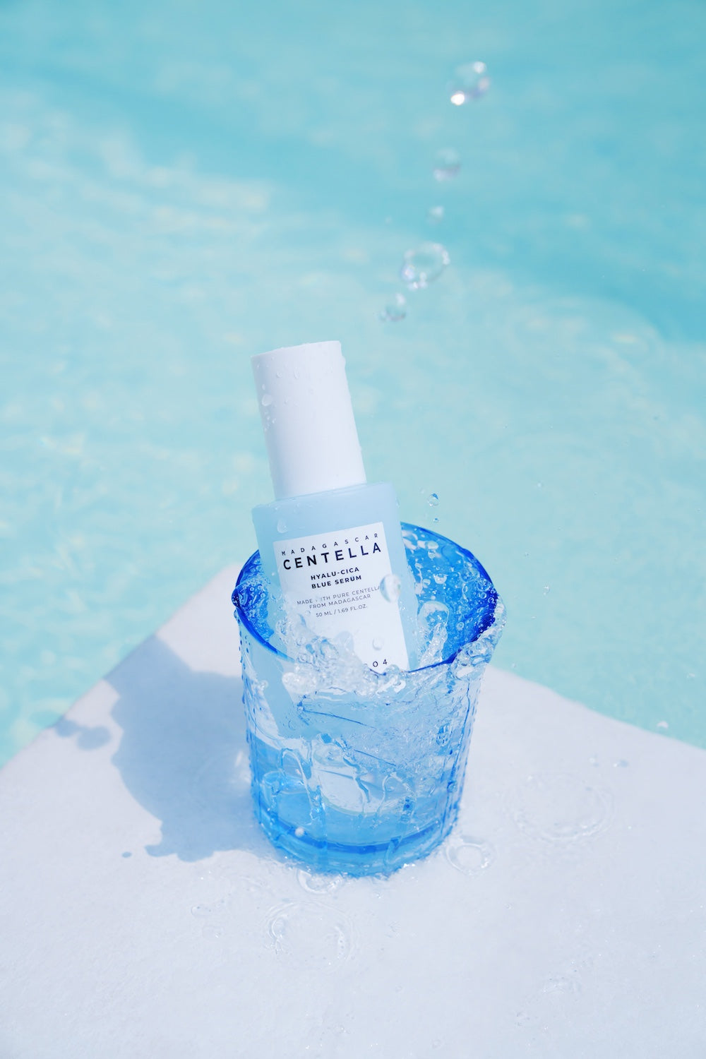 Skin1004 - Madagascar Centella Hyalu-Cica Blue Serum