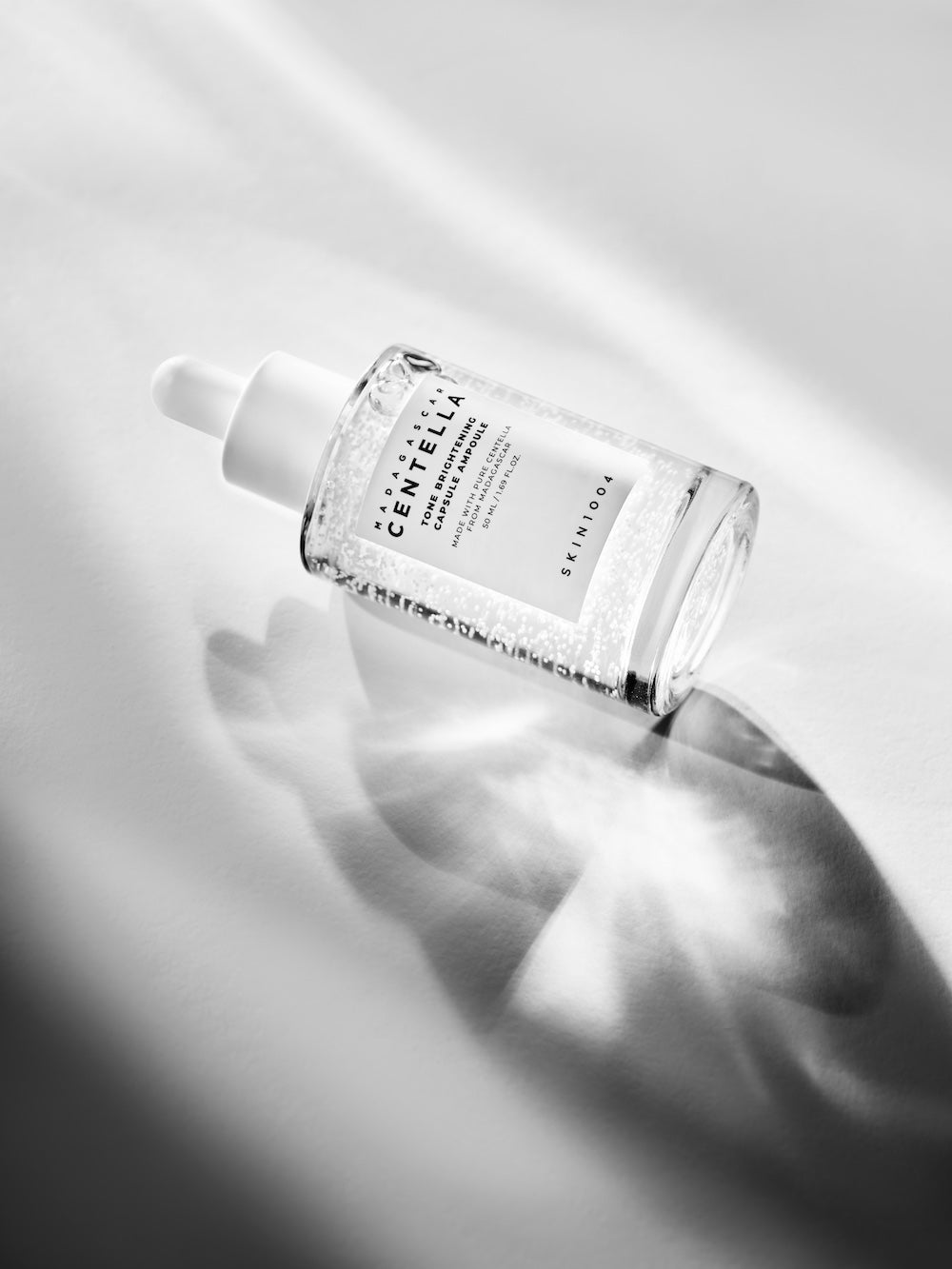 Skin1004 - Madagascar Centella Tone Brightening Capsule Ampoule