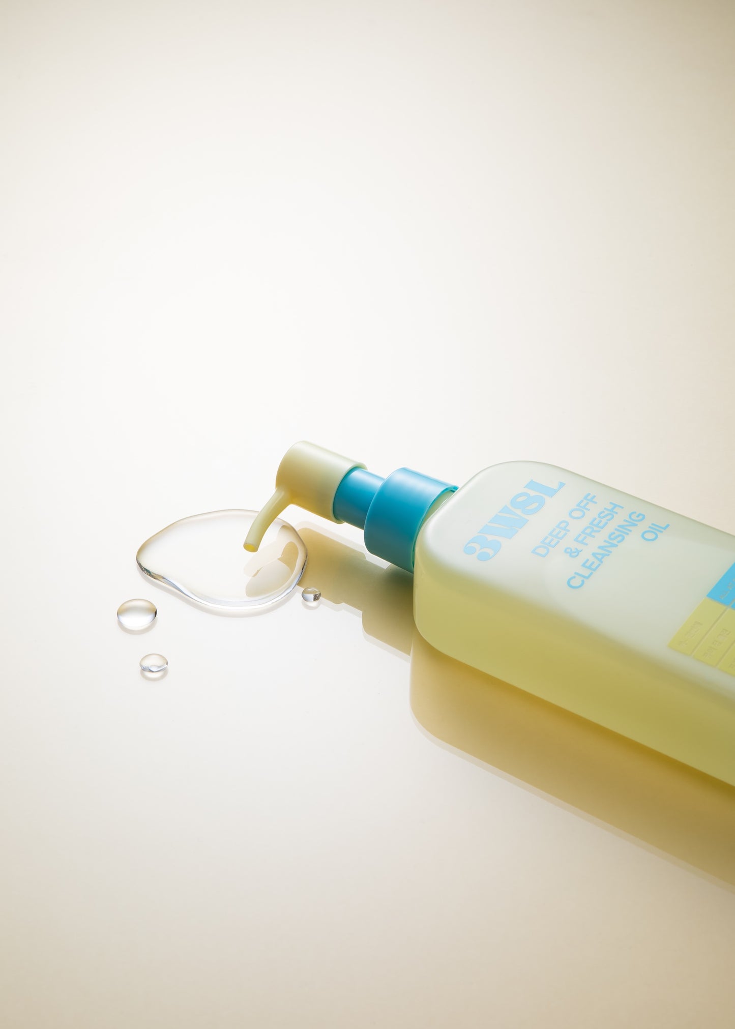 3W8L - Deep Off & Fresh Cleansing Oil 205ml